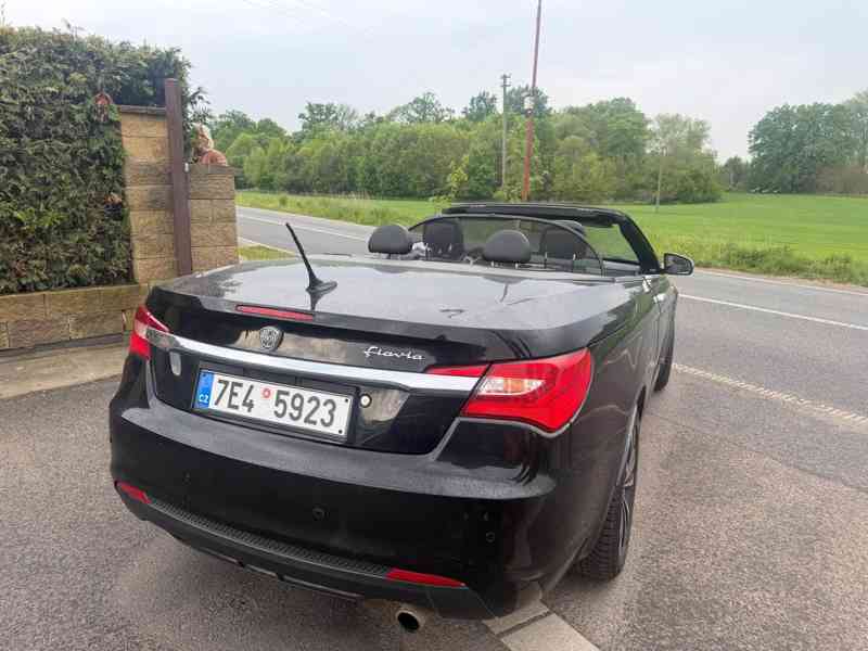 Lancia Flavia 200S Kabrio 2,4 i limited 2012 - foto 20