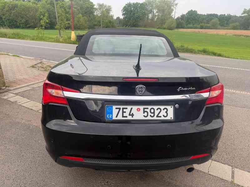 Lancia Flavia 200S Kabrio 2,4 i limited 2012 - foto 6