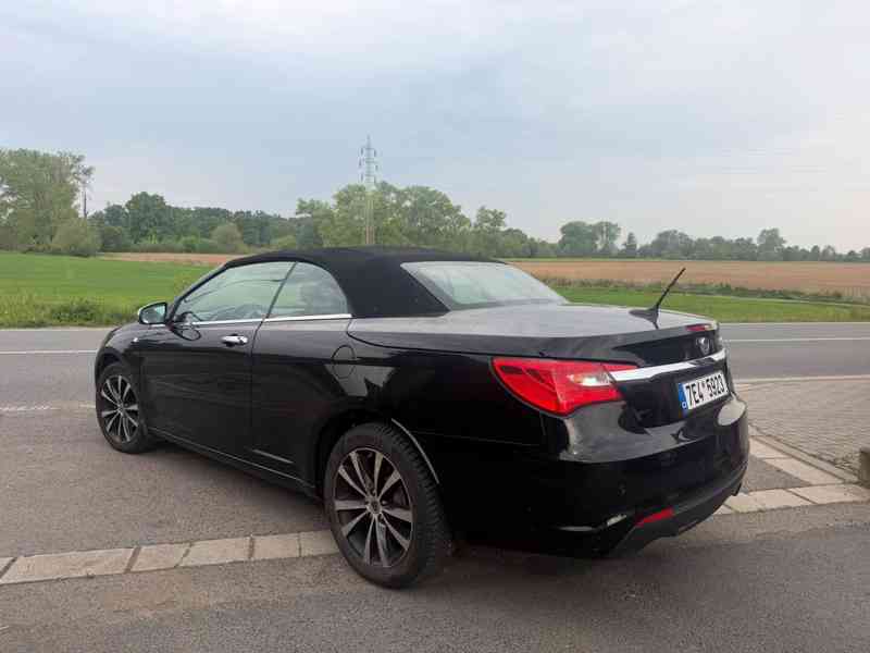 Lancia Flavia 200S Kabrio 2,4 i limited 2012 - foto 4