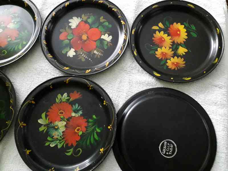 Ručně malované retro talíře - 6 kusů - foto 2