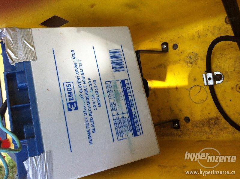 Elektrický jeep Peg Perego - foto 10