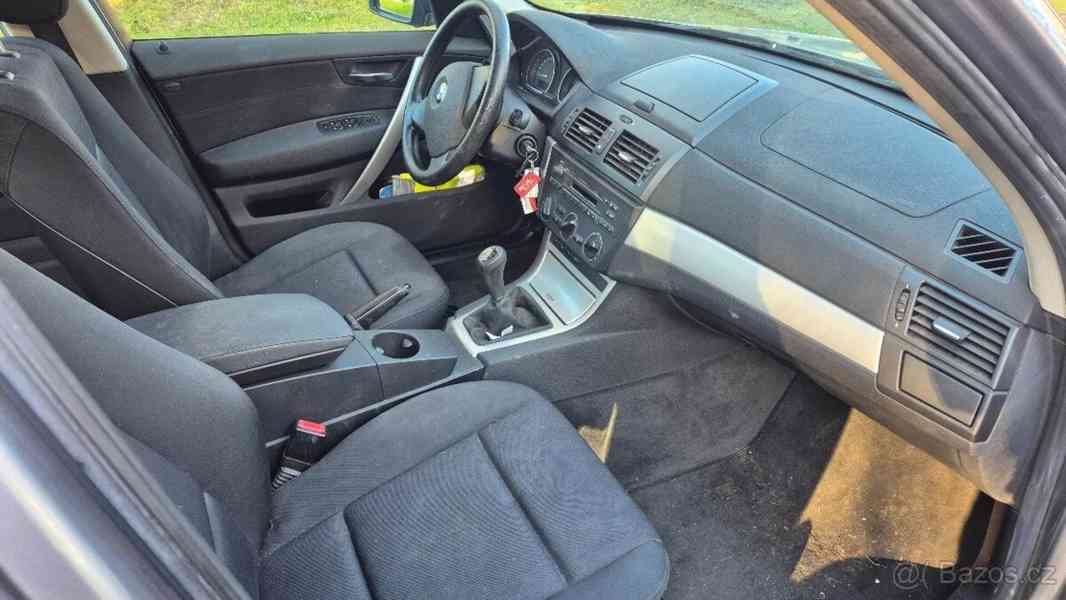 BMW X3 2,0   i benzín - foto 3