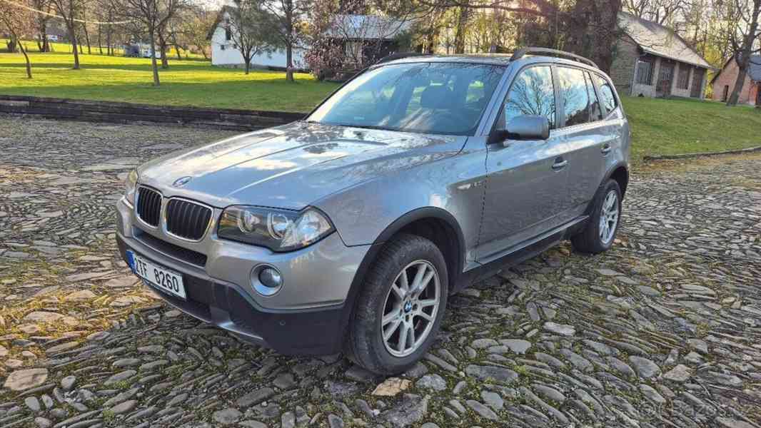 BMW X3 2,0   i benzín - foto 4