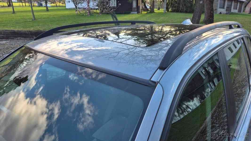 BMW X3 2,0   i benzín - foto 7