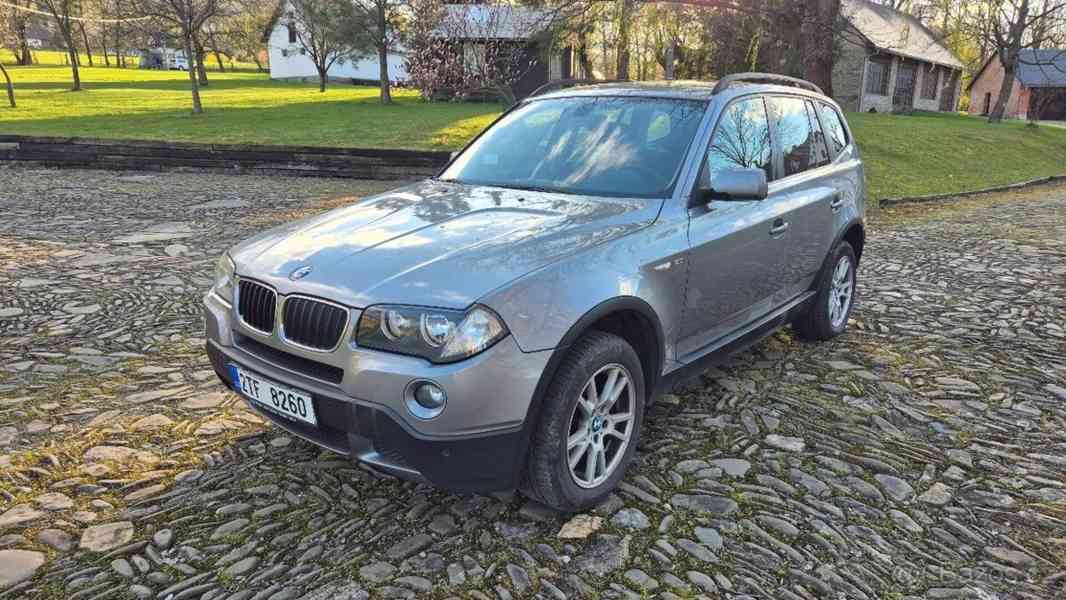 BMW X3 2,0   i benzín - foto 2