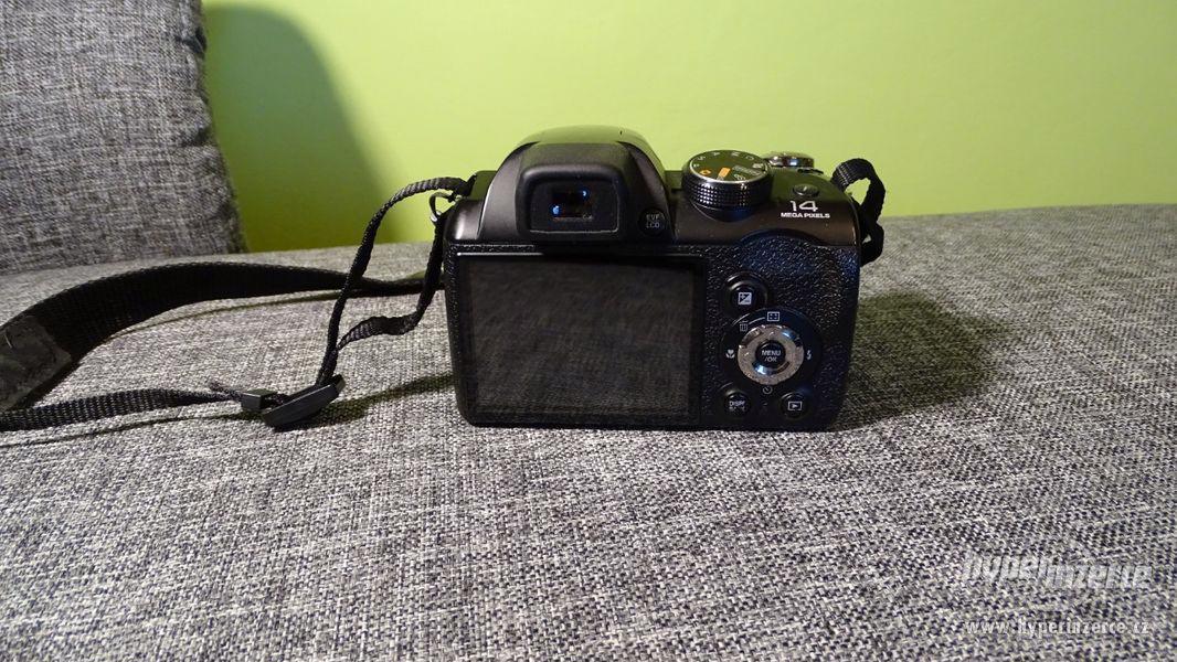 Prodám Fujifilm Finepix S4200 - foto 3