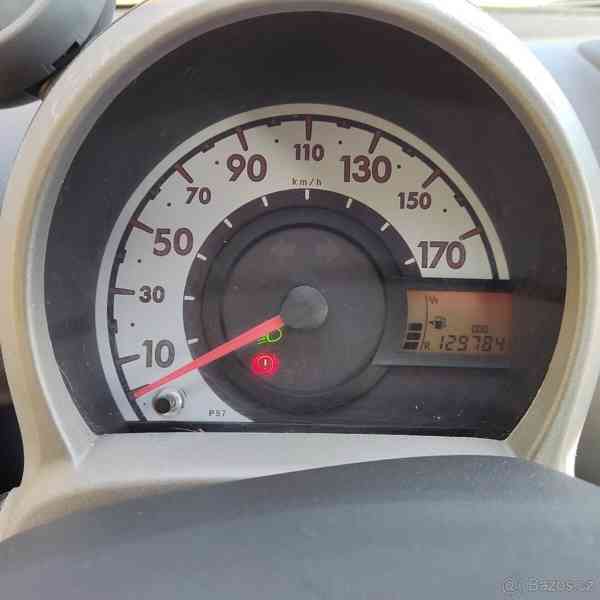 Peugeot 107 1,0   r.v.2011 - foto 18