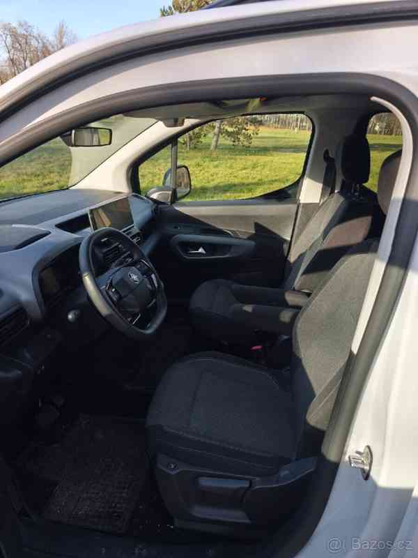 Opel Combo CDTI, 2024, 7 míst - foto 11