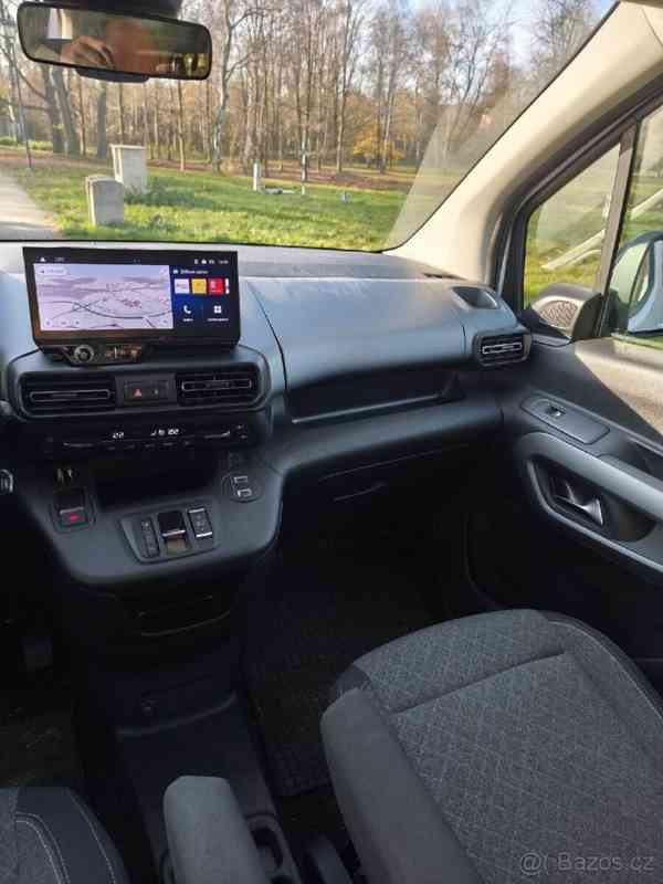 Opel Combo CDTI, 2024, 7 míst - foto 15