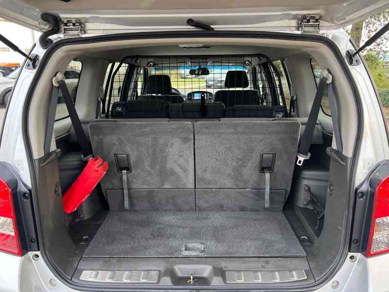 Nissan Pathfinder 2.5 dCi SE 140kw - foto 3