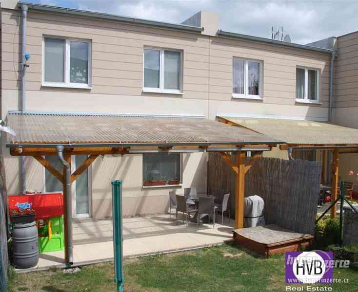 Prodej ŘRD 4+1/T, pozemek 200m2, Králův Dvůr - Levín - foto 1
