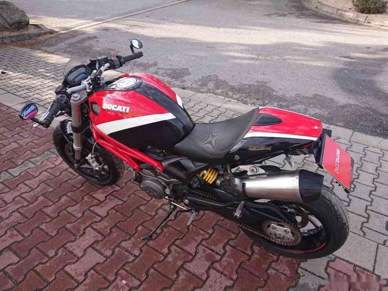 Ducati Monster 796 2011 - foto 5