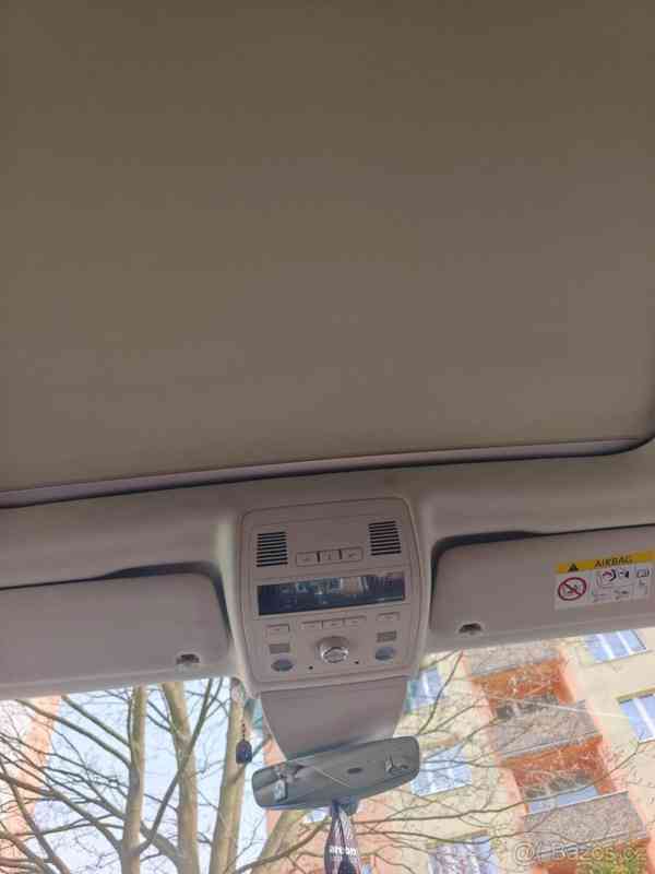 Volkswagen Touareg 3,0 - foto 9