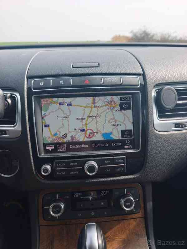 Volkswagen Touareg 3,0 - foto 15