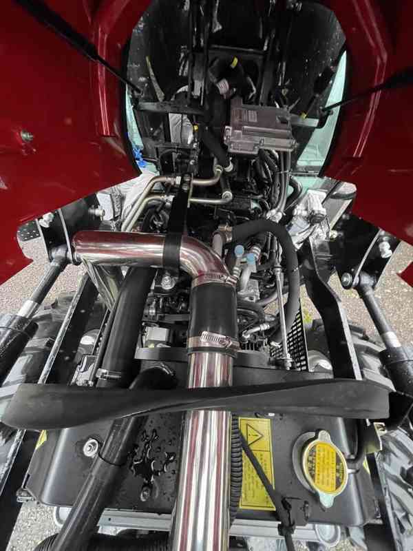 Prodam traktor HANWO HWB 604C, STAGE V, pohodlná kabina - foto 5