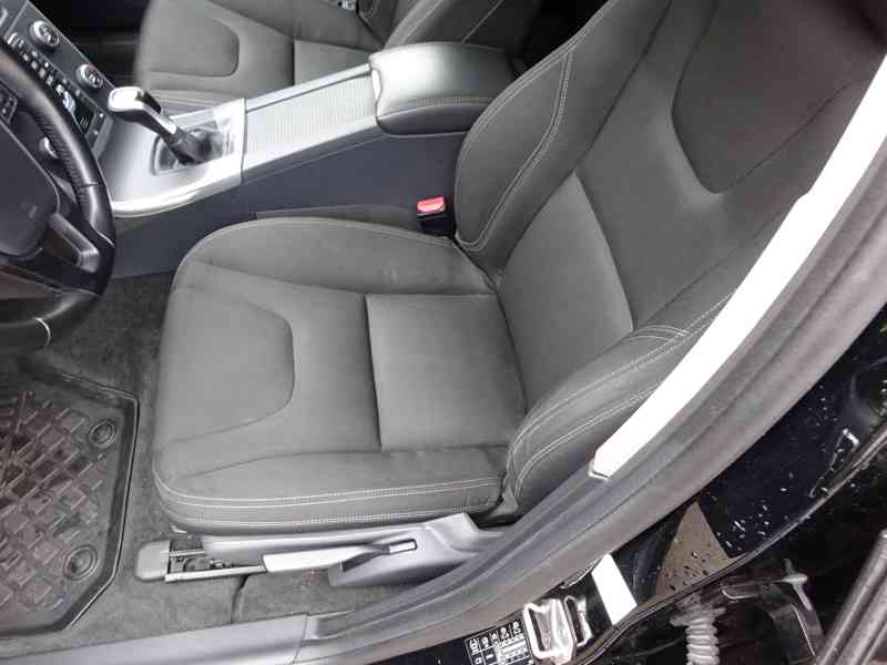 Volvo V60 2.0 D3 r.v.2016 (110 kw) servisní knížka  - foto 10