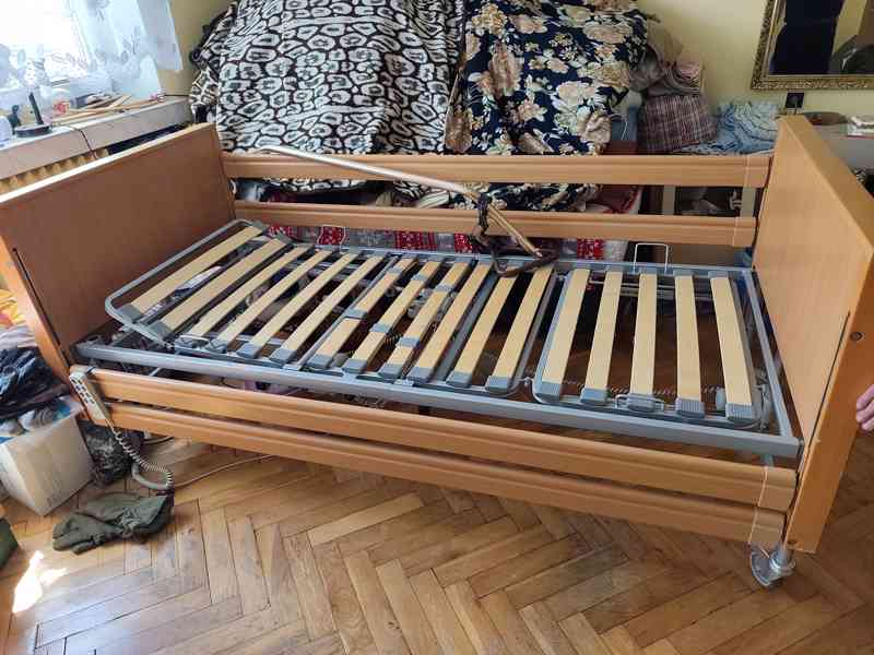 PRODÁM ELEKTRICKOU POLOHOVACÍ POSTEL DMA