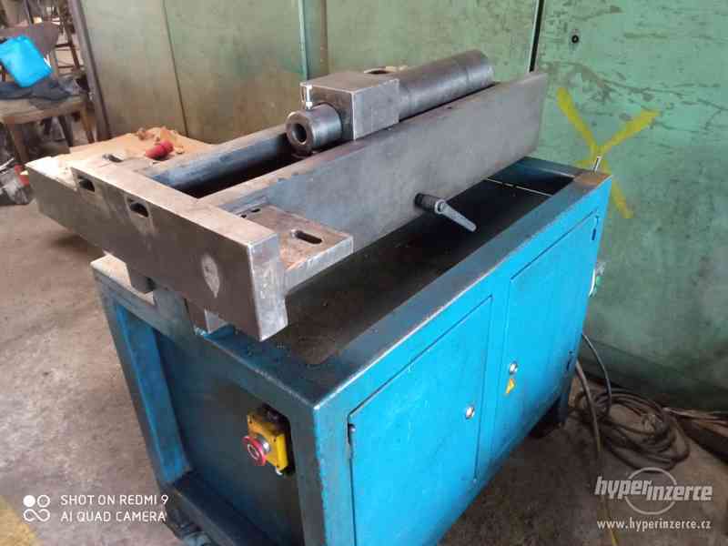 Horizontální hydraulický lis GLASSER - SLEVA - foto 2