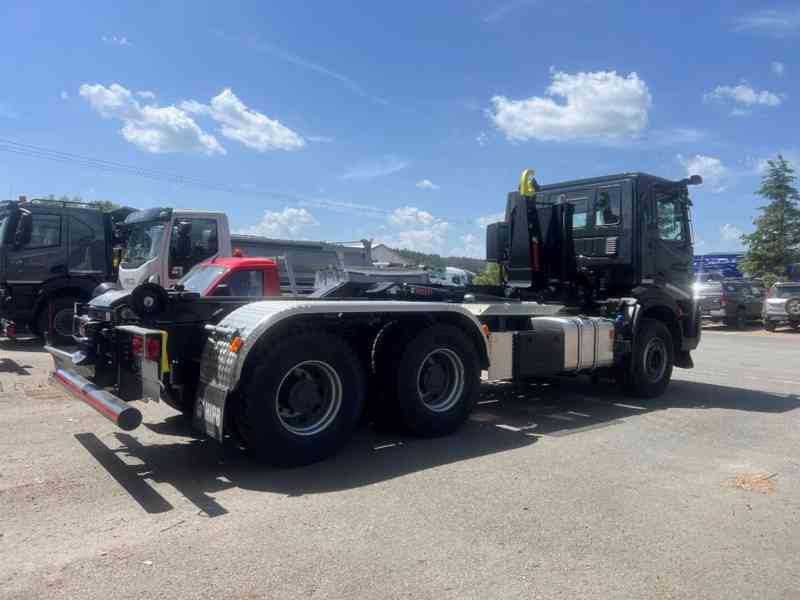 IVECO AD300X54Z/P HR OFF nosič kontejnerů Hiab Multilift - foto 7