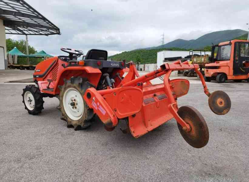 Traktor KUBOTA ASTEPAL A13 - foto 2