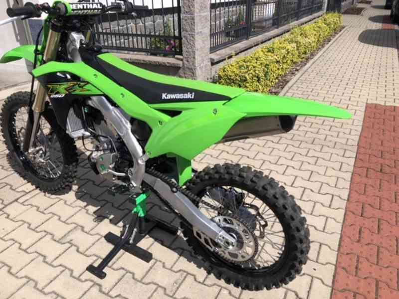 KAWASAKI KX 250 Zelená TOP - foto 4