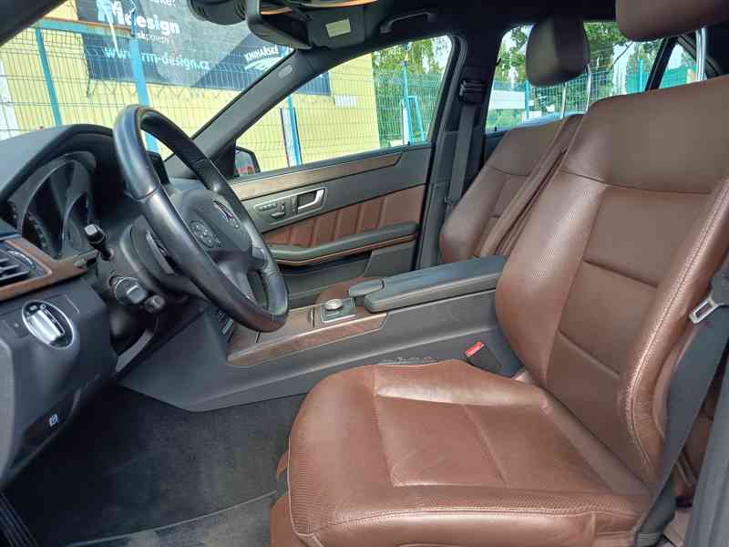MERCEDES Benz E 350 4Matic ČR  - foto 15