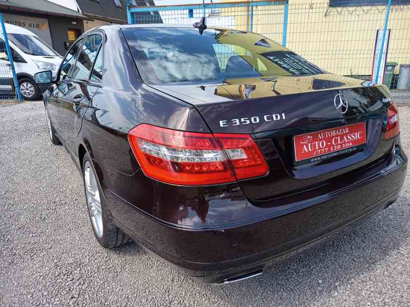 MERCEDES Benz E 350 4Matic ČR  - foto 17