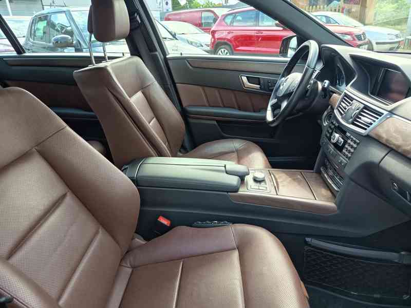 MERCEDES Benz E 350 4Matic ČR  - foto 7