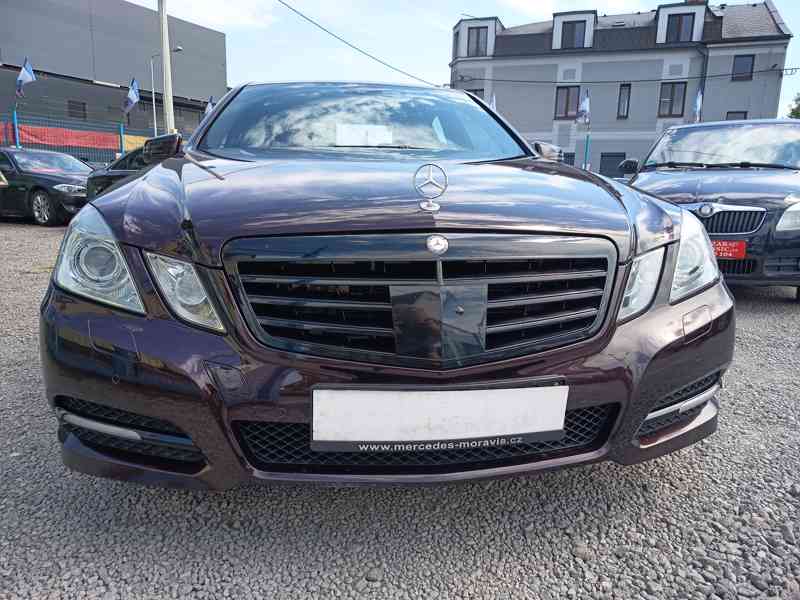 MERCEDES Benz E 350 4Matic ČR  - foto 3