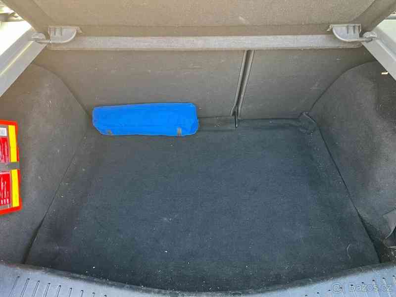 Ford Focus 2,0   i 107kW velmi pěkný stav - foto 8