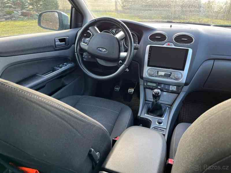 Ford Focus 2,0   i 107kW velmi pěkný stav - foto 18