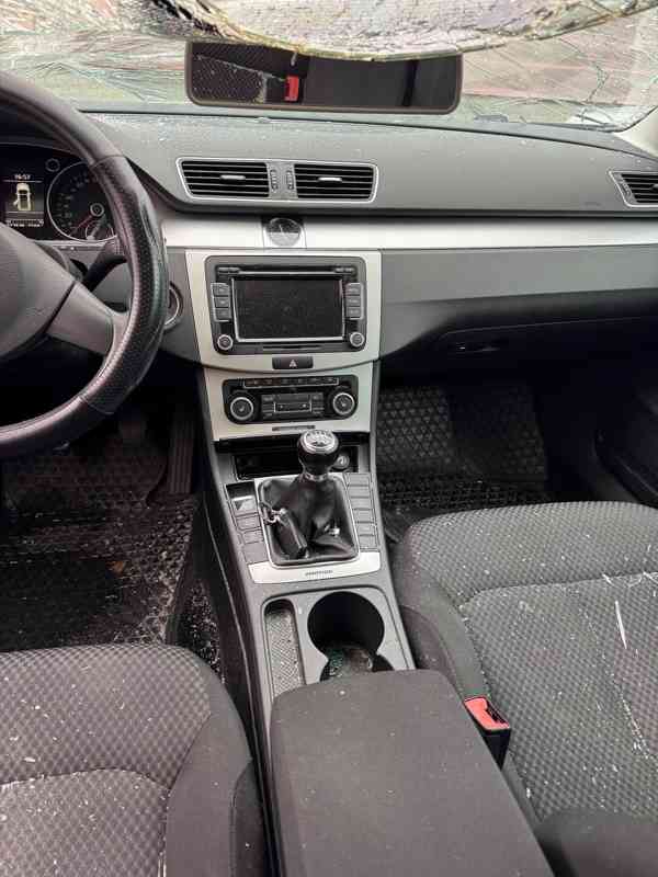 Passat variant 4 Motion 2.0 TDI 103kW - foto 10