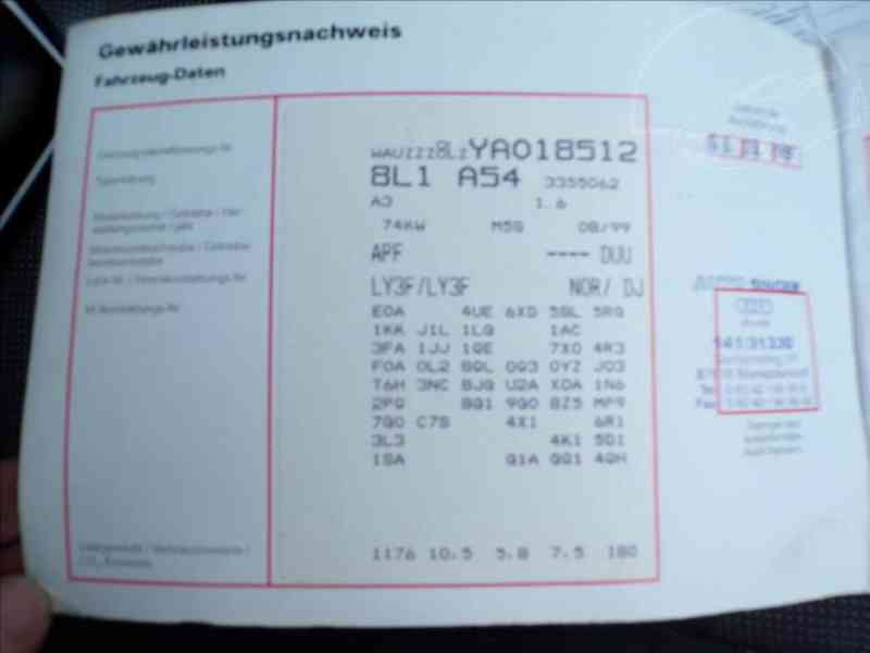 Audi A3 1,6 i KLIMATIZACE - foto 14