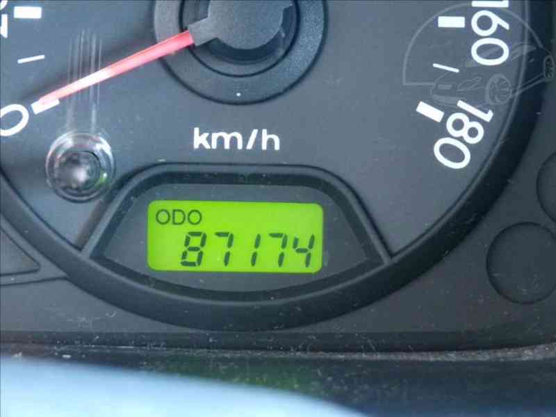 Kia Picanto 1,1 i KLIMATIZACE - foto 6