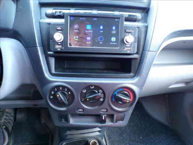 Kia Picanto 1,1 i KLIMATIZACE - foto 7