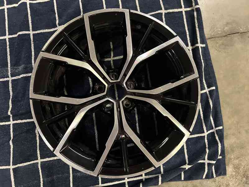 2ks 19" originální disky BMW Y-Spoke 845M, 5x112, ET30 - foto 2