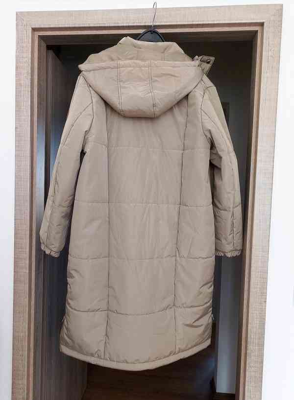 Nádherný nový zimní kabát, zateplený, s odnímatelnou kapucí  - foto 2