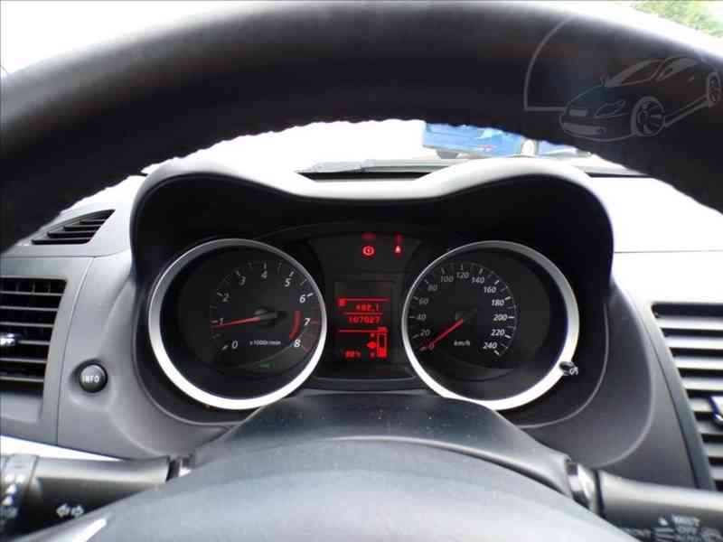 Mitsubishi Lancer 1,6 MIVEC,XENONY - foto 6