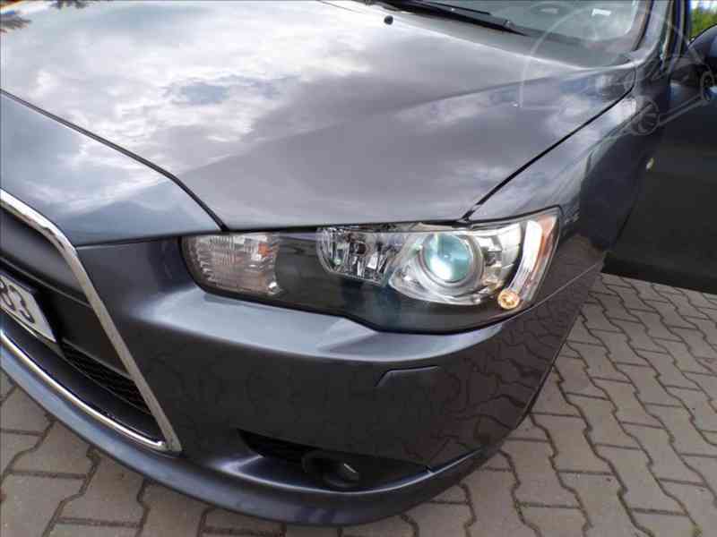 Mitsubishi Lancer 1,6 MIVEC,XENONY - foto 12