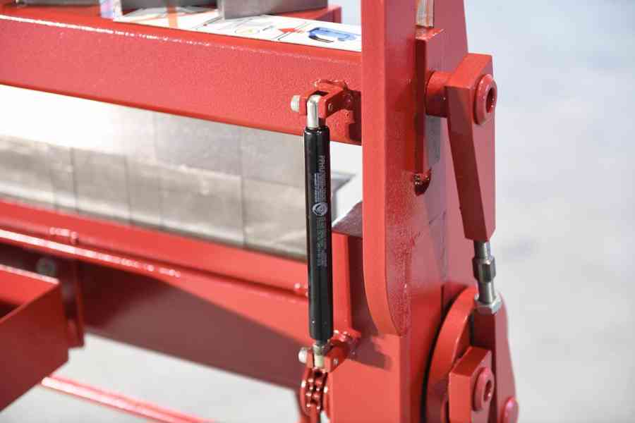 Segmentová ohýbačka na plech SGR 1250/1,5mm  Prod-Masz - foto 9