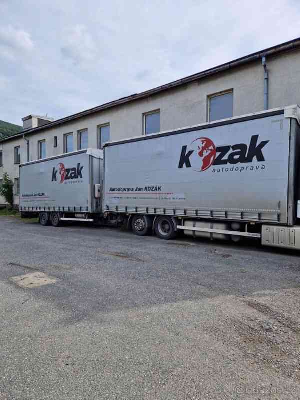 Mercedes-Benz velkoobjemová souprava - foto 2