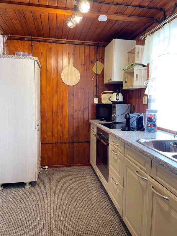 Prodej chaty v Doksech u Máchova jezera. - foto 9