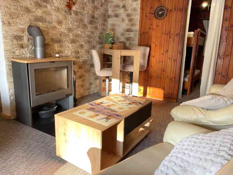 Prodej chaty v Doksech u Máchova jezera. - foto 5