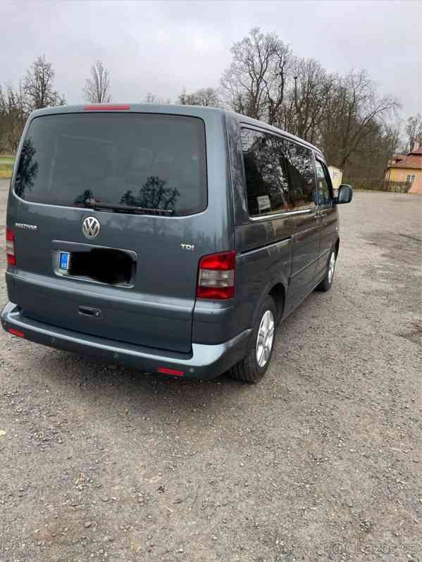 Volkswagen Multivan - foto 15