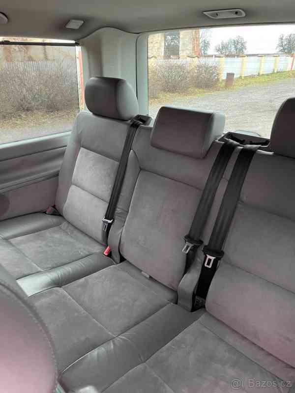 Volkswagen Multivan - foto 10