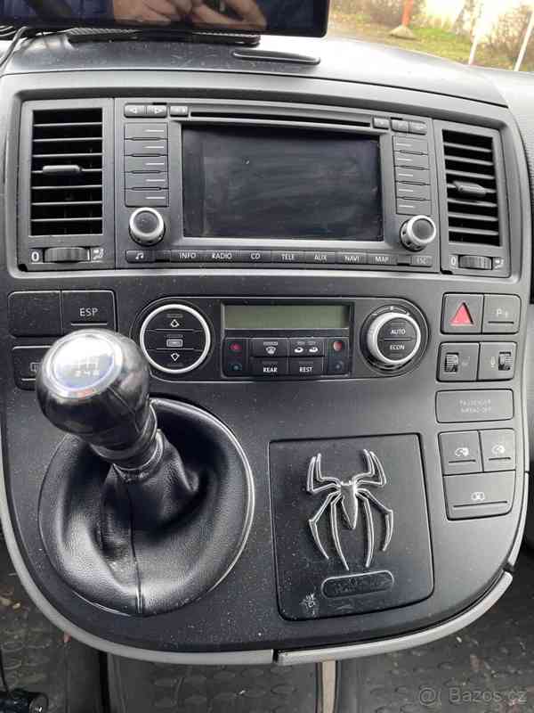 Volkswagen Multivan - foto 12