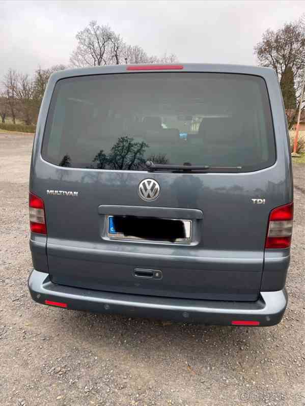 Volkswagen Multivan - foto 16