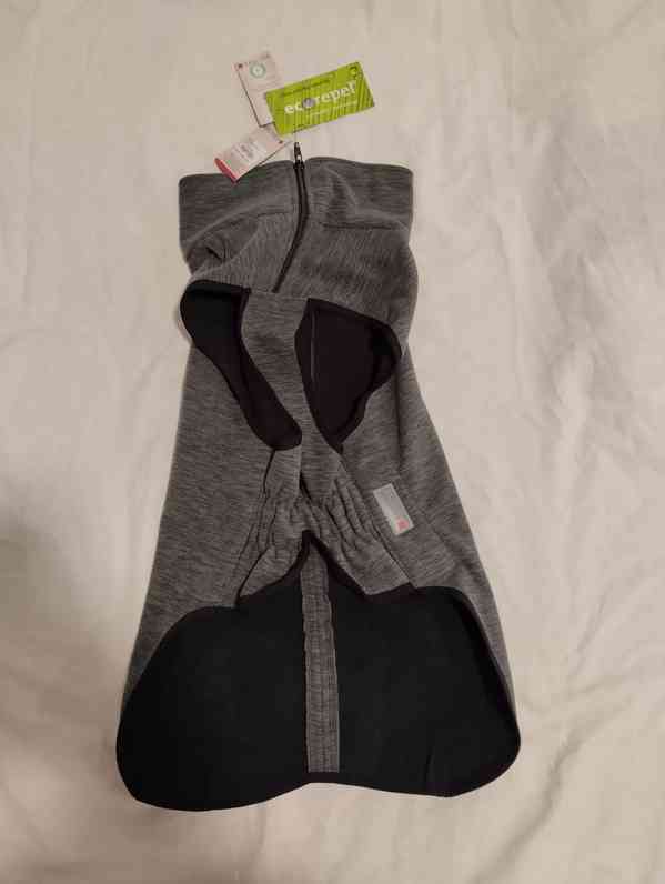 Fleecová bunda ležérní soft & dry  52cm  žíhaná šedá  - foto 1