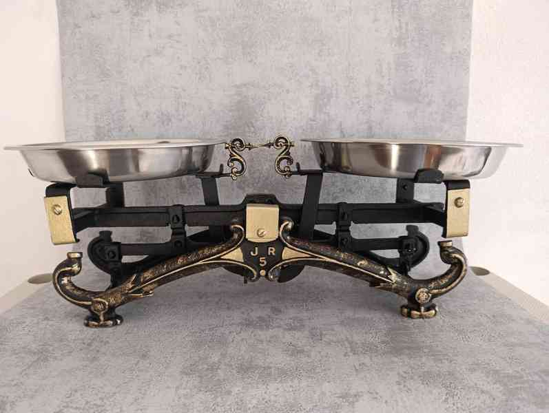 Staré 5kg dvoumiskové váhy po renovaci. Nové nerezové misky. - foto 5