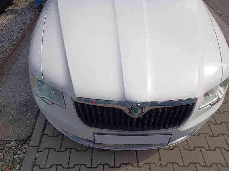 ŠKODA Superb Combi 2,0TDI Laurin a Klement ČR  125KW - foto 6